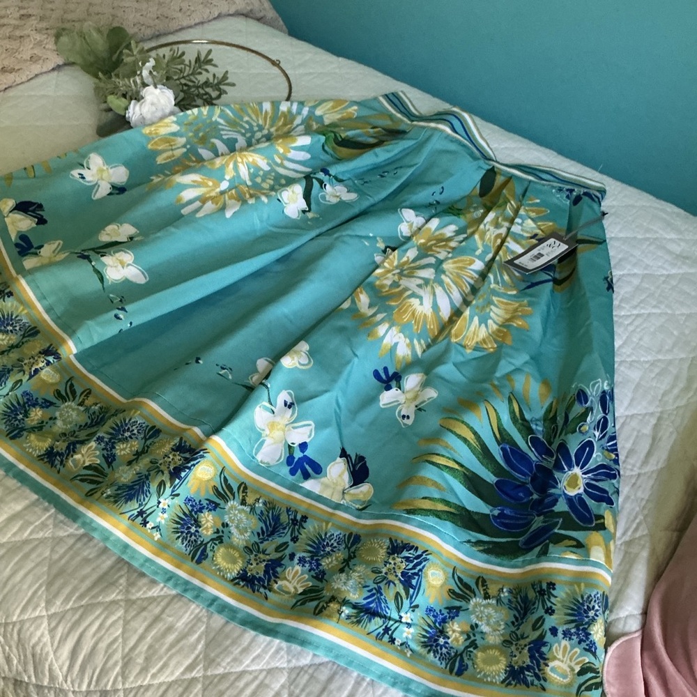 NWT Eva Mendes Beautiful Shabby Chic Midi Skirt